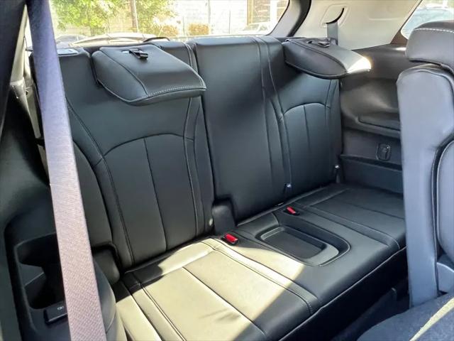 2027 INFINITI QX60 LUXE