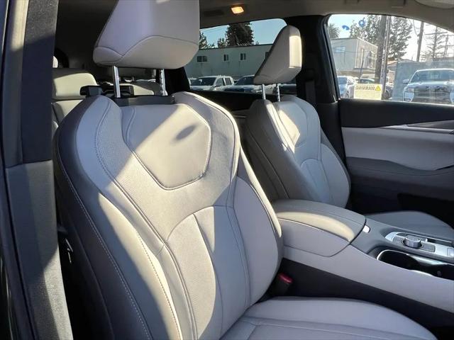 2027 INFINITI QX60 LUXE