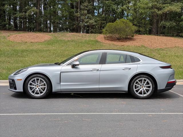 2026 Porsche Panamera 4