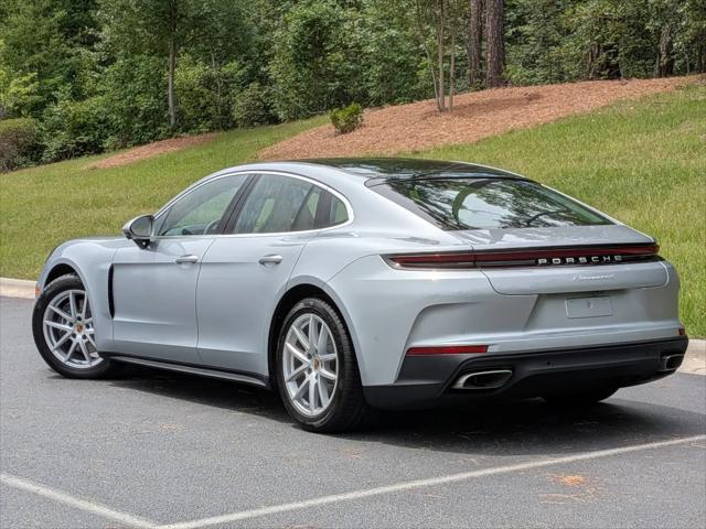 2026 Porsche Panamera 4