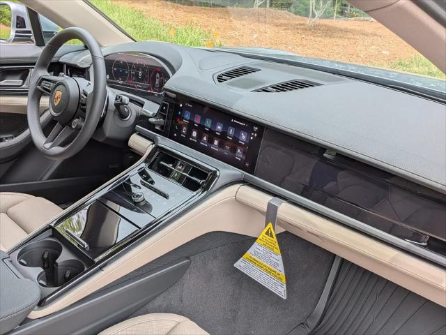 2026 Porsche Panamera 4