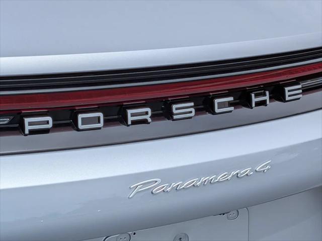 2026 Porsche Panamera 4