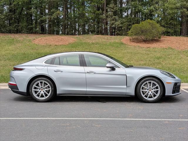2026 Porsche Panamera 4