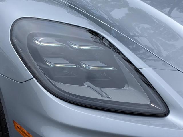 2026 Porsche Panamera 4
