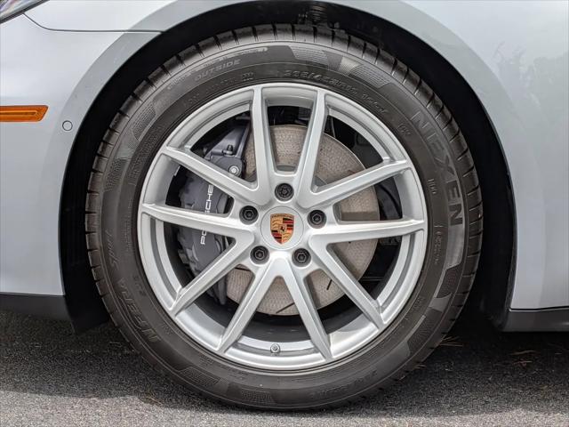 2026 Porsche Panamera 4