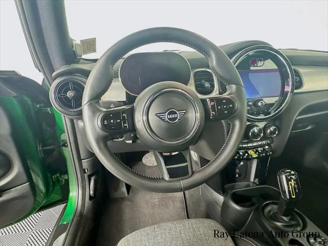 2024 MINI SE Hardtop Cooper