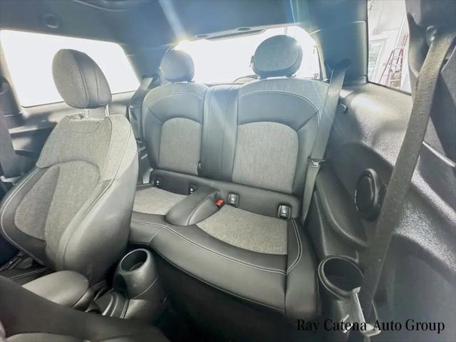 2024 MINI SE Hardtop Cooper