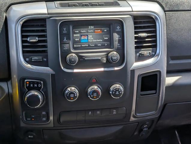 2024 Ram 1500 Classic Warlock Crew Cab 4x4 5'7" Box