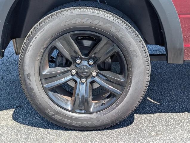 2024 Ram 1500 Classic Warlock Crew Cab 4x4 57 Box