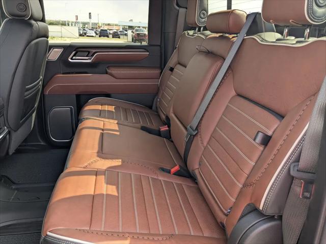 2026 GMC Sierra 2500HD Crew Cab, Standard Bed, Denali Ultimate, 4WD