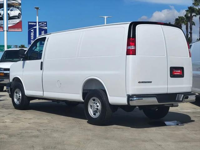 2026 Chevrolet Express Cargo Van 2500 Regular Wheelbase, WT, RWD