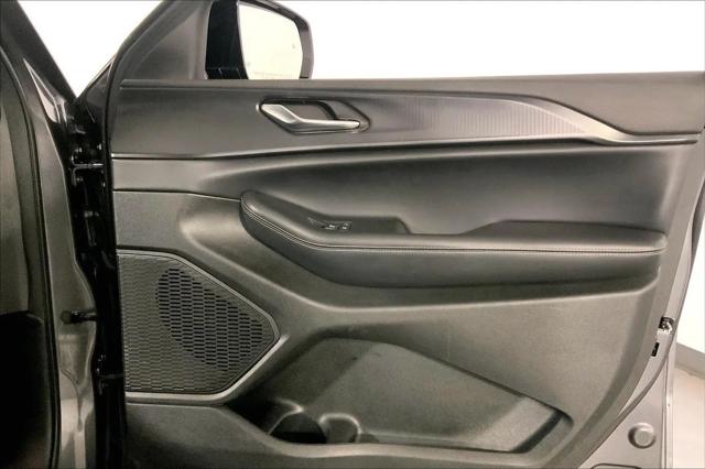 2024 Jeep Grand Cherokee L Altitude 4x4