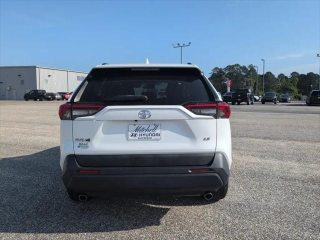 2021 Toyota RAV4 LE