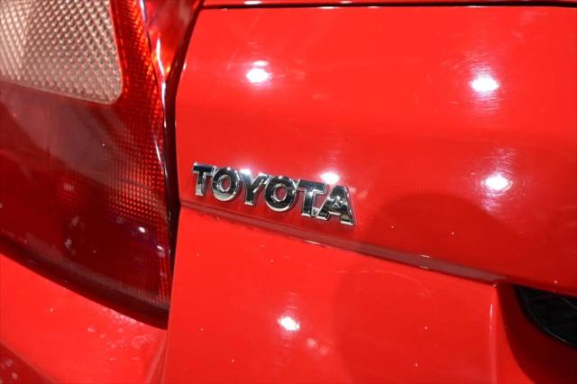 2002 Toyota MR2 Spyder Base