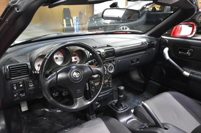 2002 Toyota MR2 Spyder Base