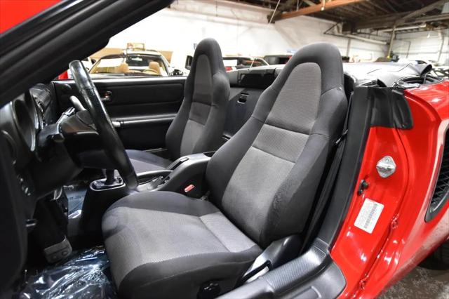2002 Toyota MR2 Spyder Base