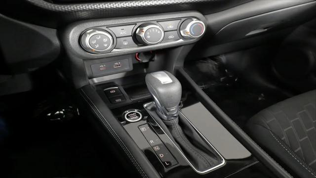 2023 Nissan Kicks SV Xtronic CVT