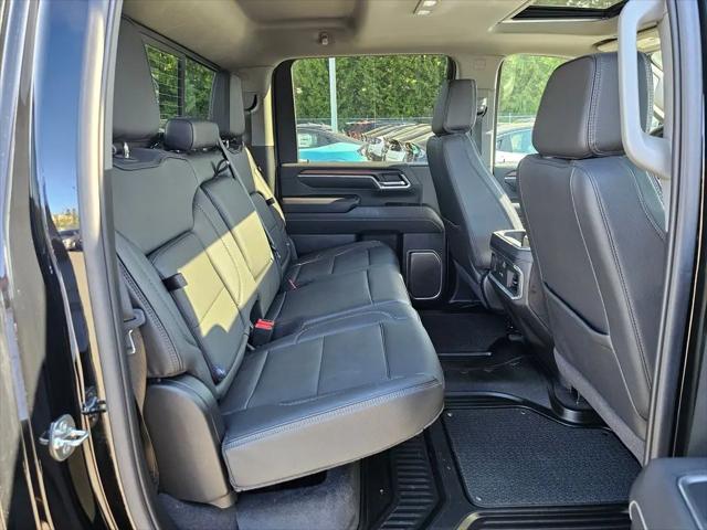 2025 GMC Sierra 3500HD Crew Cab, Standard Bed, Denali, 4WD
