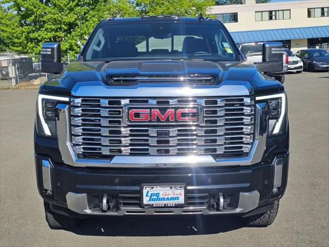 2025 GMC Sierra 3500HD Crew Cab, Standard Bed, Denali, 4WD