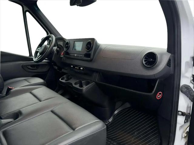 2023 Mercedes-Benz Sprinter 2500 High Roof 4-Cyl Diesel HO