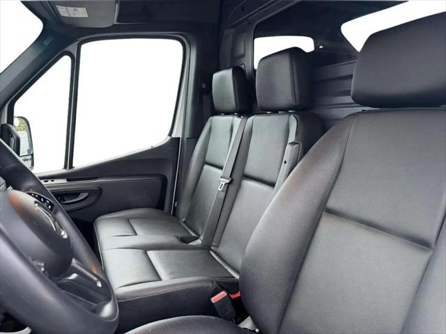 2023 Mercedes-Benz Sprinter 2500 High Roof 4-Cyl Diesel HO