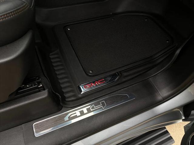 2024 GMC Sierra 2500HD 4WD Crew Cab Standard Bed AT4
