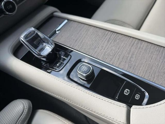 2023 Volvo XC90 B6 Ultimate 7-Seater