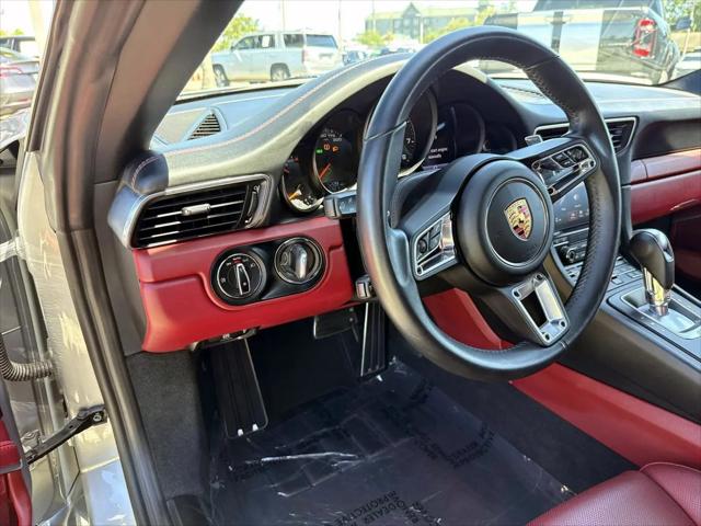 2017 Porsche 911 Carrera 4S