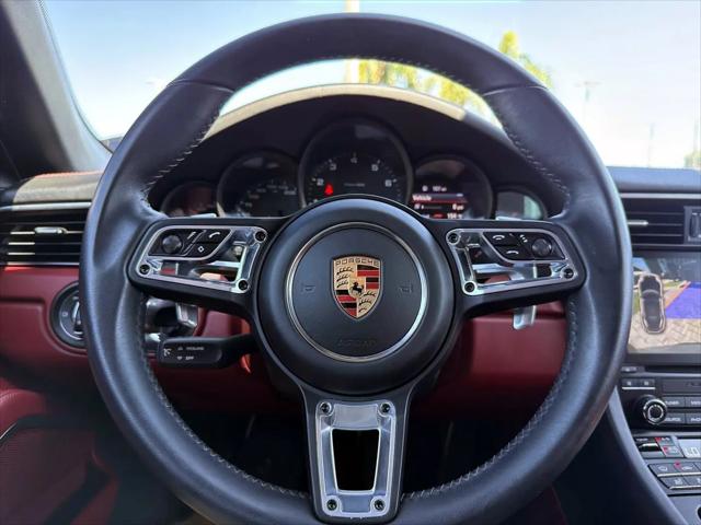 2017 Porsche 911 Carrera 4S