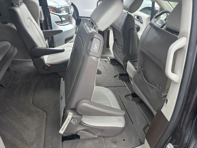 2021 Chrysler Voyager LXI