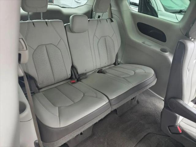 2021 Chrysler Voyager LXI