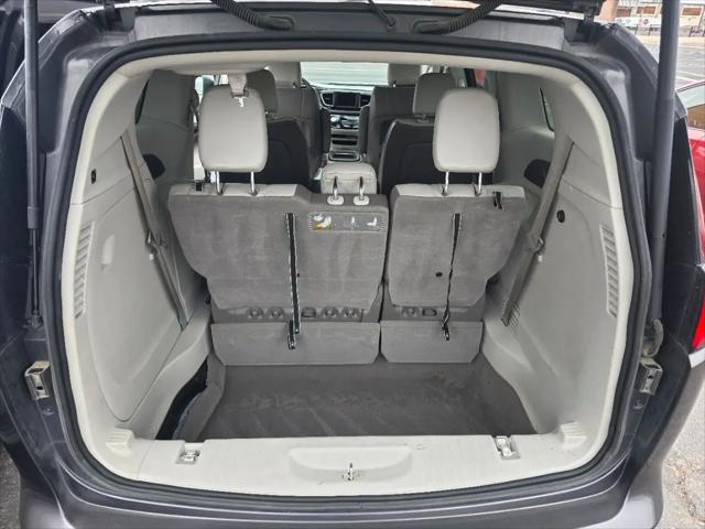 2021 Chrysler Voyager LXI
