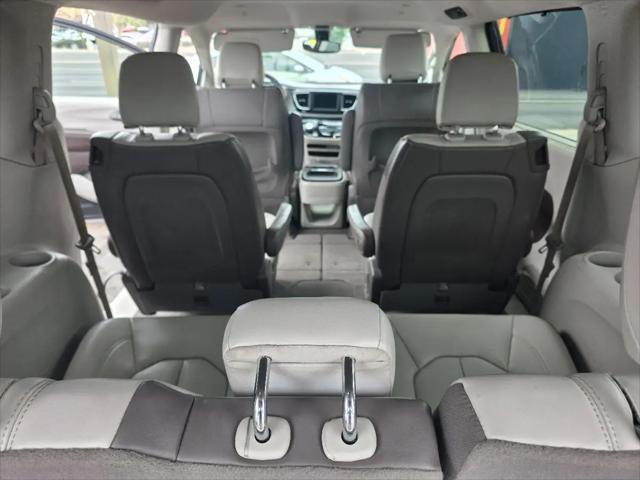 2021 Chrysler Voyager LXI