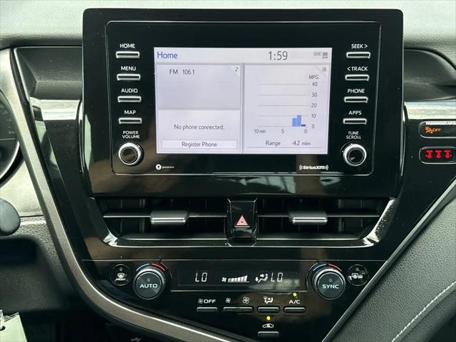 2022 Toyota Camry SE