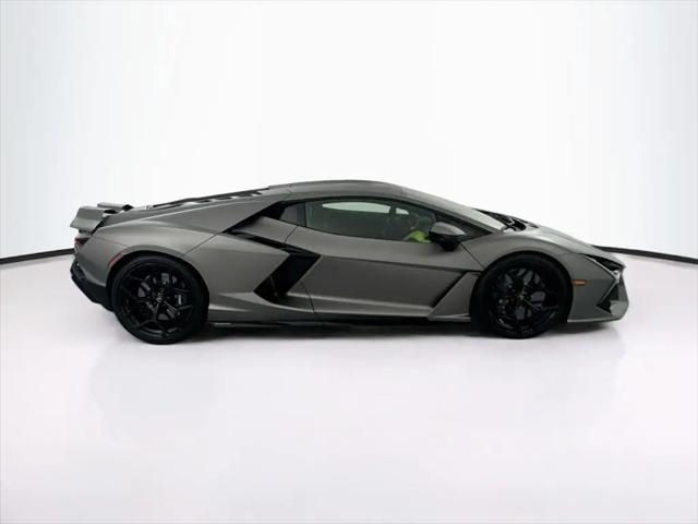2026 Lamborghini Revuelto Revuelto