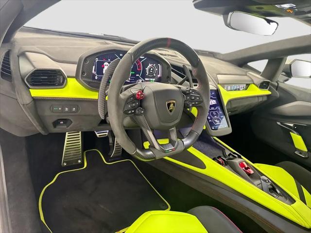 2026 Lamborghini Revuelto Revuelto