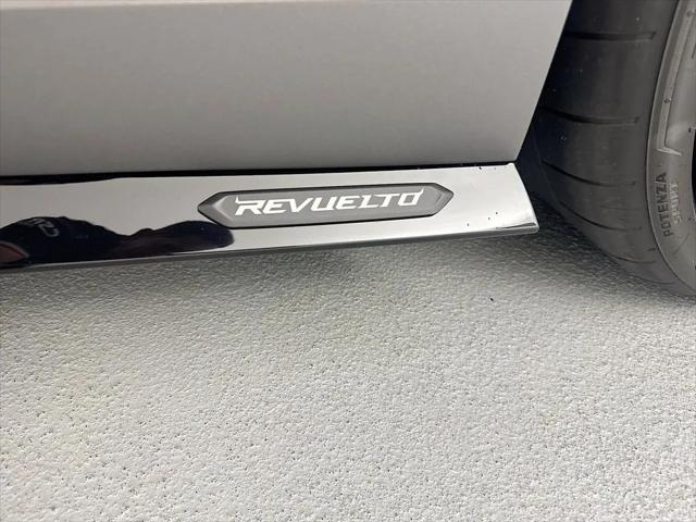 2026 Lamborghini Revuelto Revuelto
