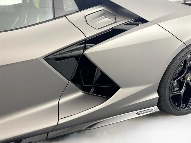 2026 Lamborghini Revuelto Revuelto
