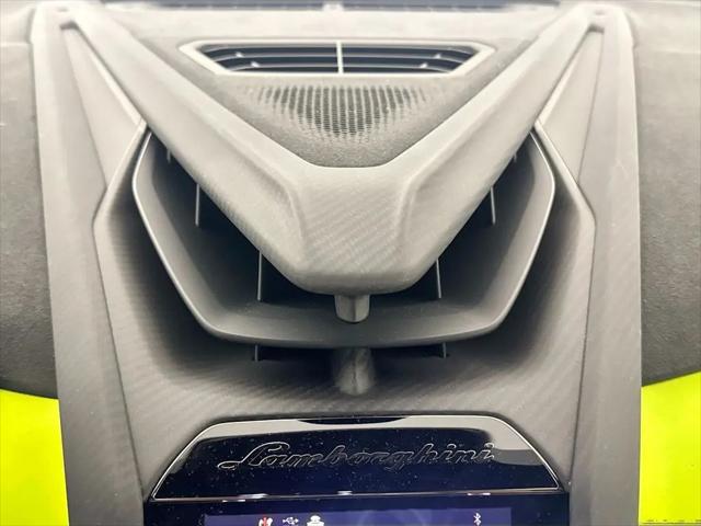 2026 Lamborghini Revuelto Revuelto
