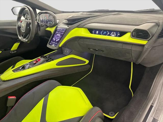 2026 Lamborghini Revuelto Revuelto