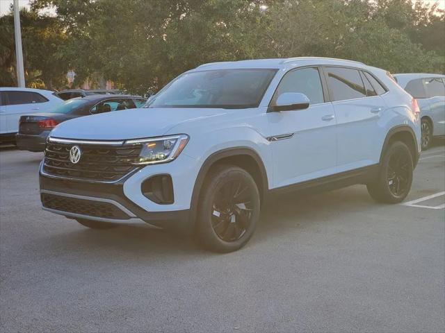 2026 Volkswagen Atlas Cross Sport SE with Technology