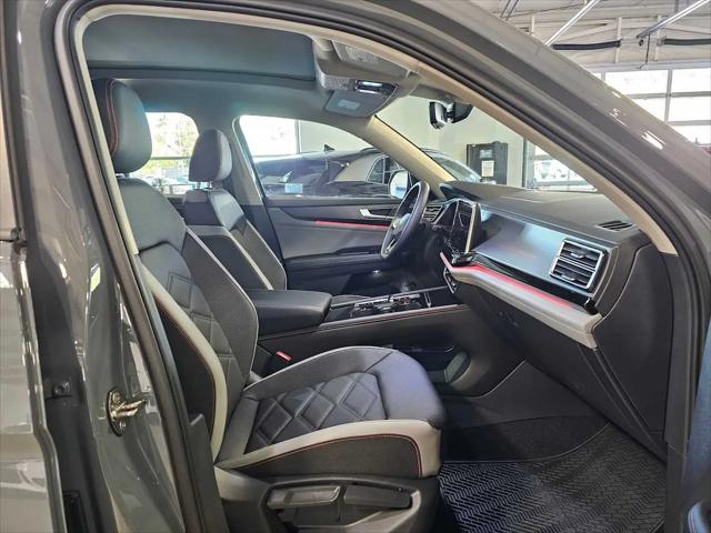 2026 Volkswagen Atlas Peak Edition