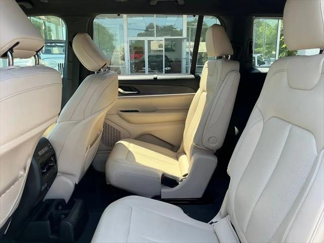 2023 Jeep Grand Cherokee L Limited 4x4