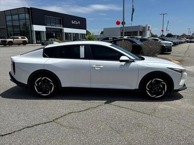 2026 Kia K4 EX
