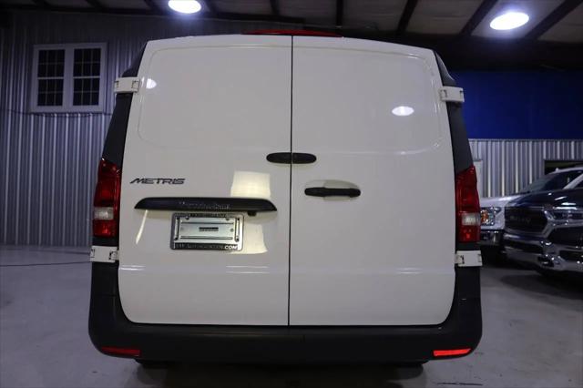 2016 Mercedes-Benz Metris Standard