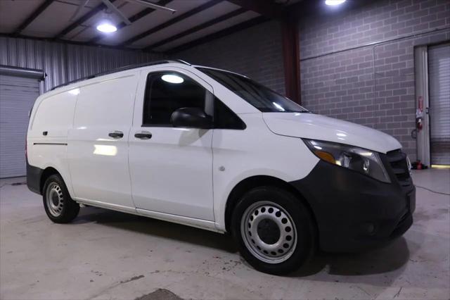 2016 Mercedes-Benz Metris Standard