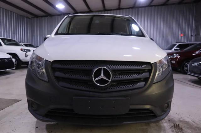 2016 Mercedes-Benz Metris Standard