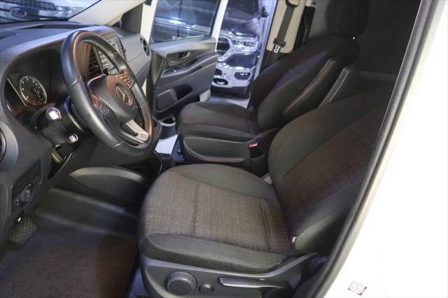 2016 Mercedes-Benz Metris Standard