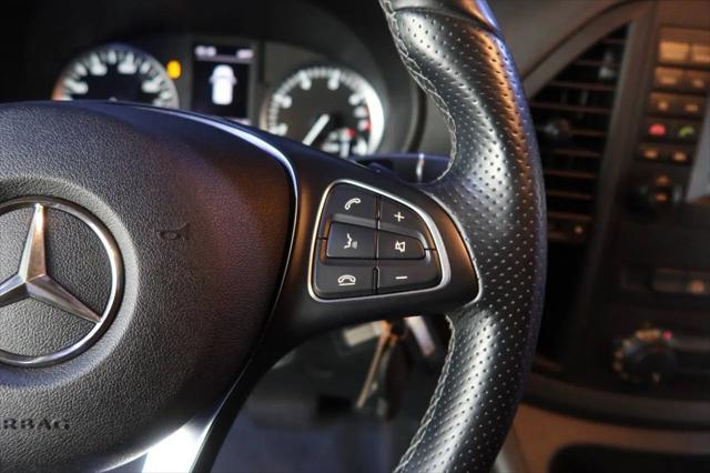 2016 Mercedes-Benz Metris Standard