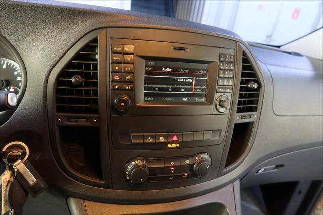 2016 Mercedes-Benz Metris Standard